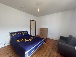 Photo 11- click for photo gallery